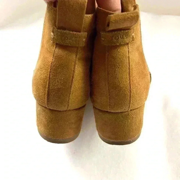 Tom’s Brown Suede Bohemian Almond Toe Zip Comfort Walking Wedge Booties (6) - Picture 9 of 12